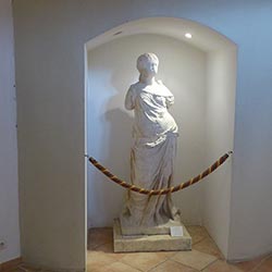 statue romaine chateau-bas